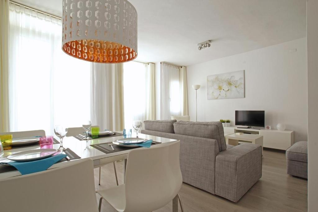 Warm Sands Apartment By Hello Homes Sitges Esterno foto